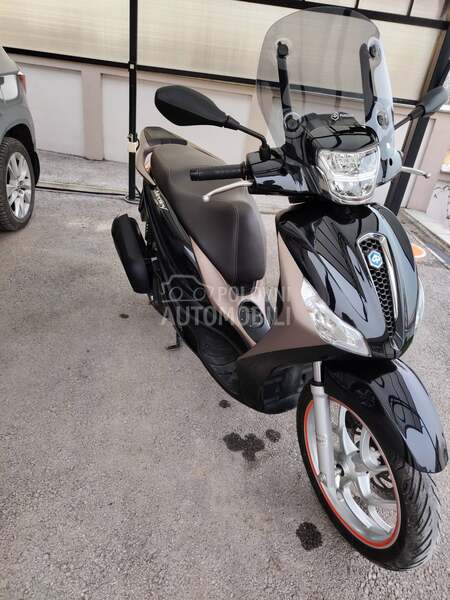 Piaggio Medley