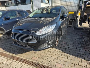 Ford Fiesta 2015. god. -  kompletan auto u delovima