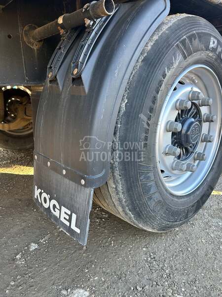 Kögel SN 24  VARIUS