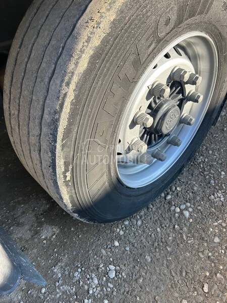 Kögel SN 24  VARIUS