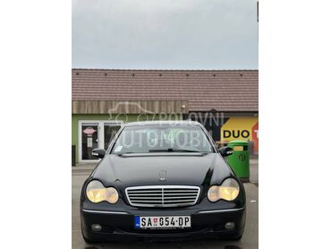 Mercedes Benz C 240 2.6 V6