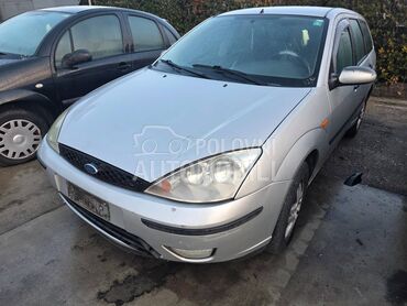 Ford Focus 2004. god. -  kompletan auto u delovima
