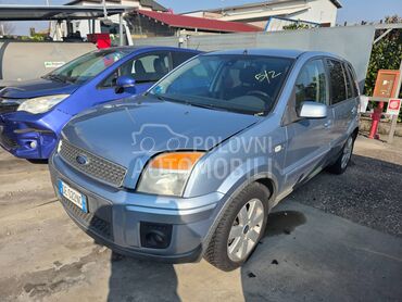 Ford Fusion 2005. god. -  kompletan auto u delovima