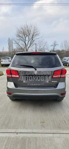 Fiat Freemont 