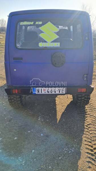 Suzuki SJ Samurai 