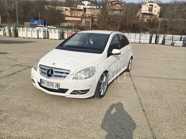Mercedes Benz B 180 