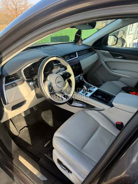 Jaguar F pace 2.0 MHEV