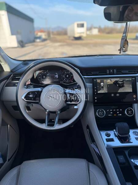 Jaguar F pace 2.0 MHEV