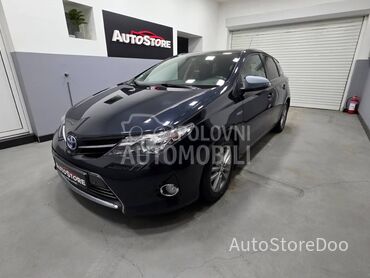 Toyota Auris Hybrid
