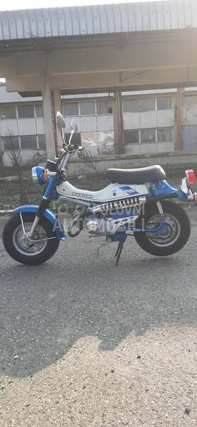 Suzuki RV 50
