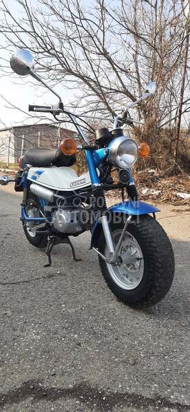 Suzuki RV 50