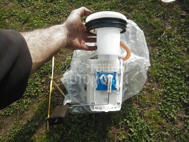 Pumpa rezervara 2.0 8V za Volkswagen Passat B5.5