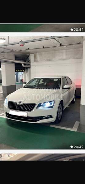 Škoda Superb 