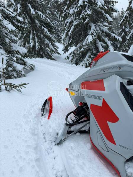 Bombardier Ski Doo freeride 154
