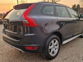 Volvo XC60 2.4 AWD MOMENTUM