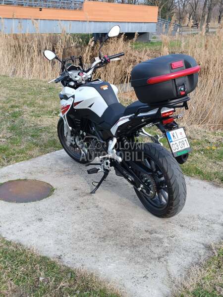 Benelli trk 251