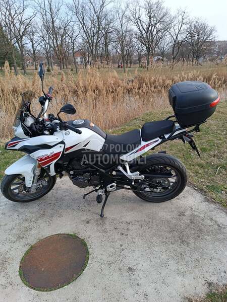 Benelli trk 251