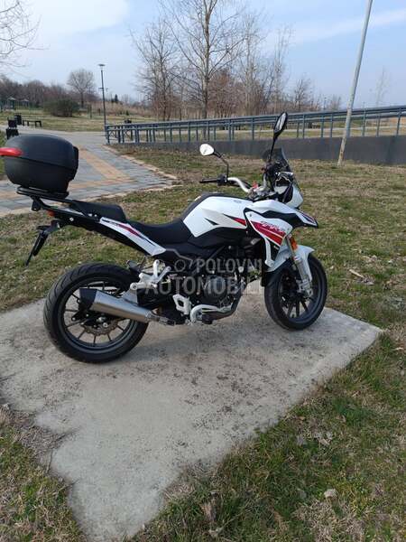 Benelli trk 251