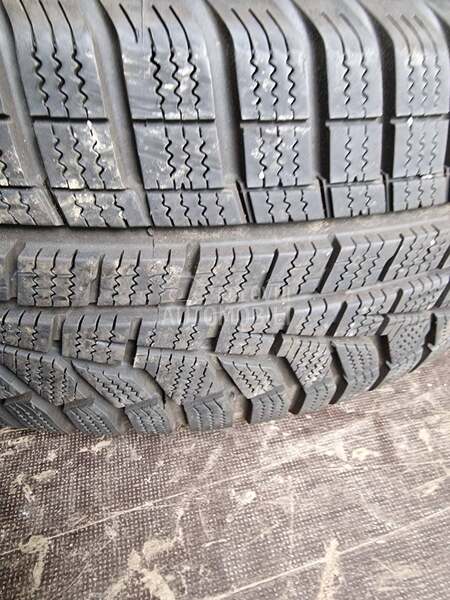 Hankook 225/65 R17 Sve sezone