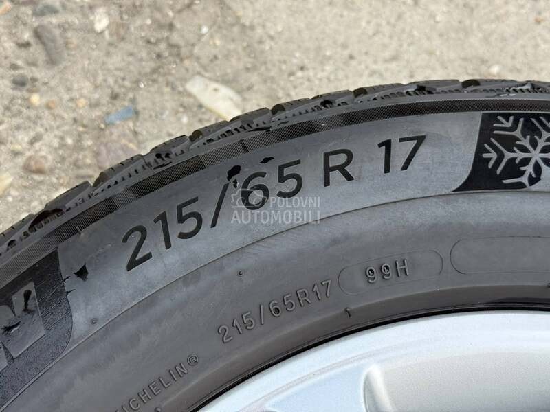 Michelin 215/65 R17 Zimska