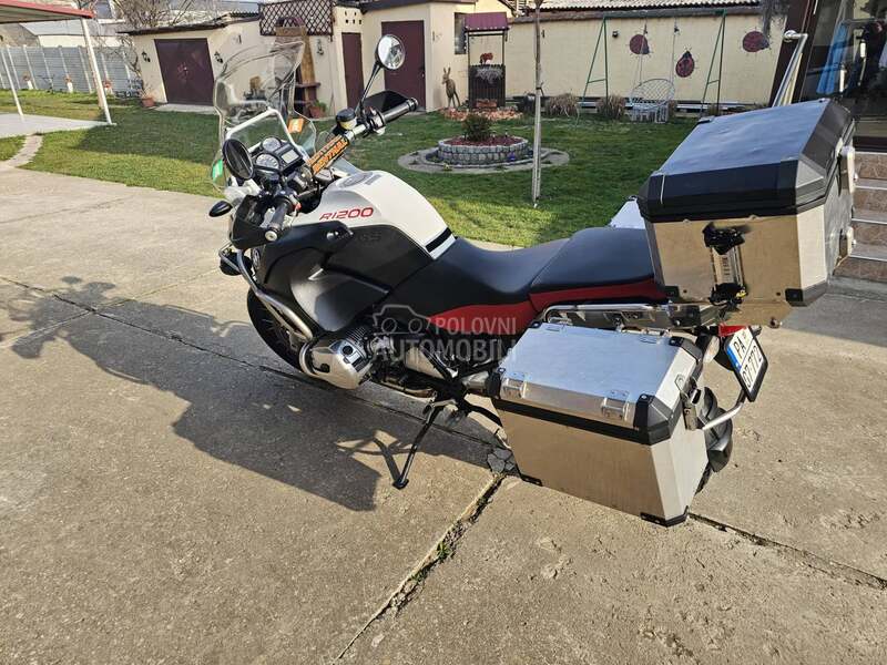 BMW r1200gs adventure