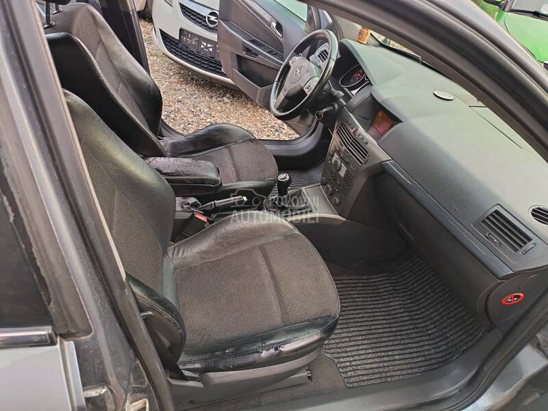 Opel Astra H 