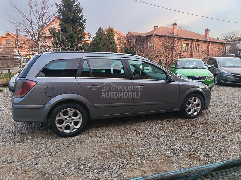 Opel Astra H 