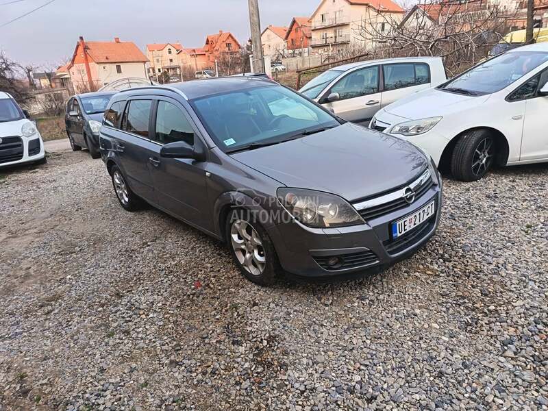 Opel Astra H 