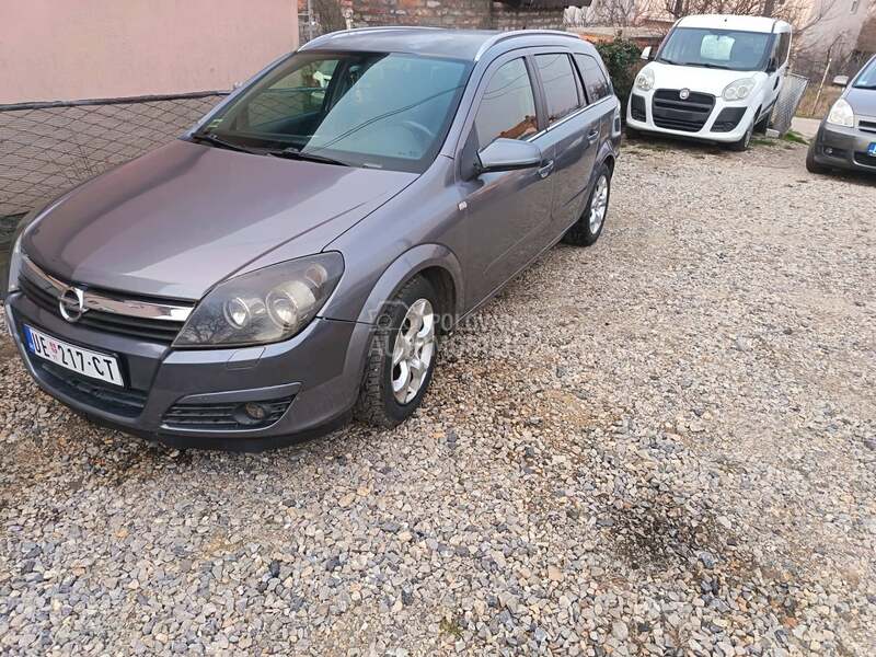 Opel Astra H 
