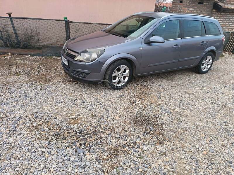 Opel Astra H 