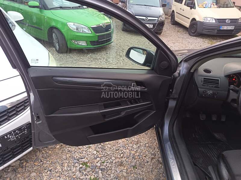 Opel Astra H 