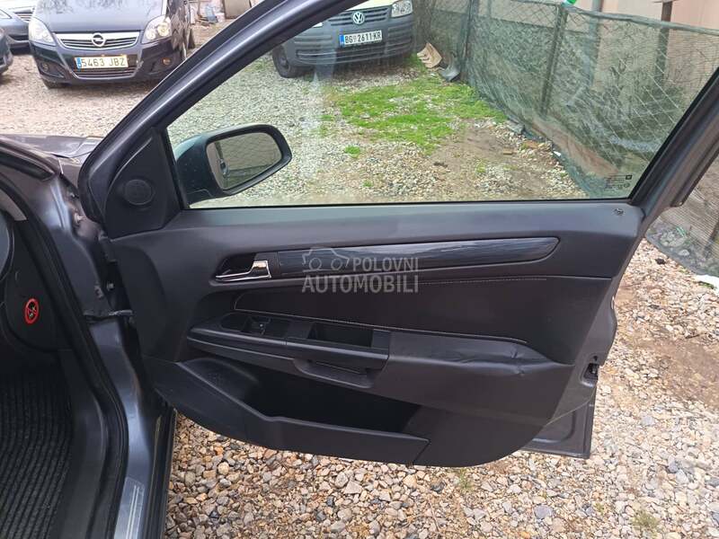 Opel Astra H 
