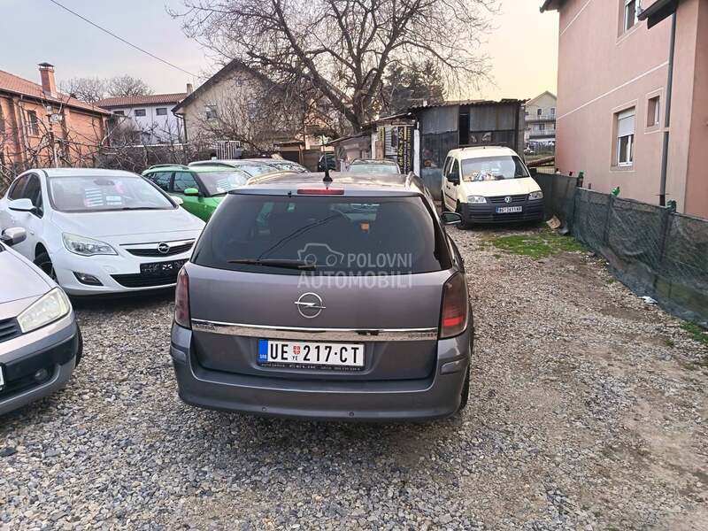 Opel Astra H 