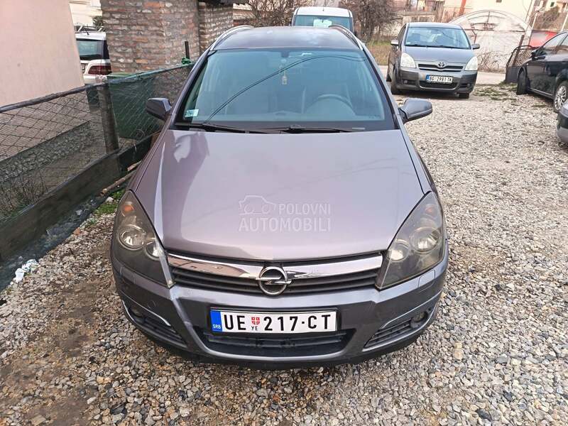 Opel Astra H 