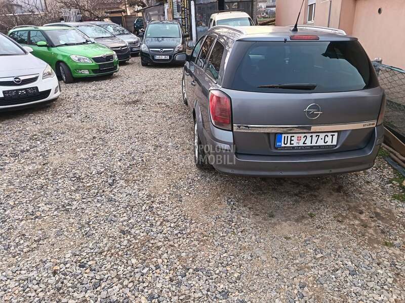 Opel Astra H 