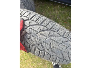 Tigar 215/60 R17 Zimska