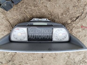 tabla sa navigacijom za Peugeot 807 od 2002. do 2012. god.