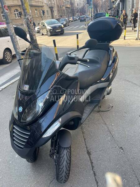 Piaggio MP3 250