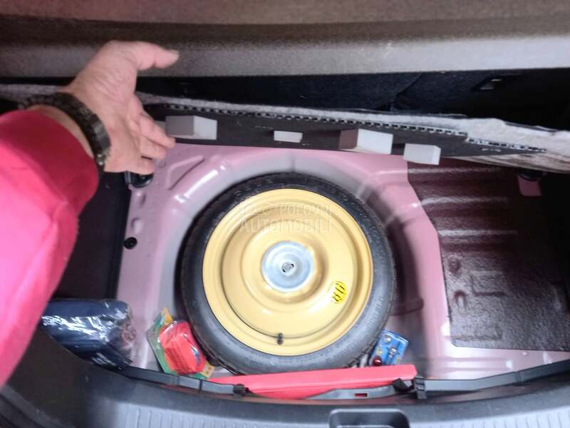 Mazda 2 1.4 CD HDI Elegance