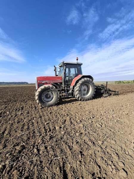 Massey Ferguson 8130