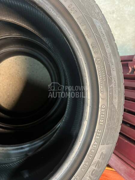 Continental 225/45 R17 Letnja