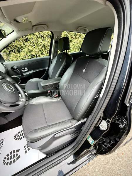 Renault Clio NIGHT DAY CH