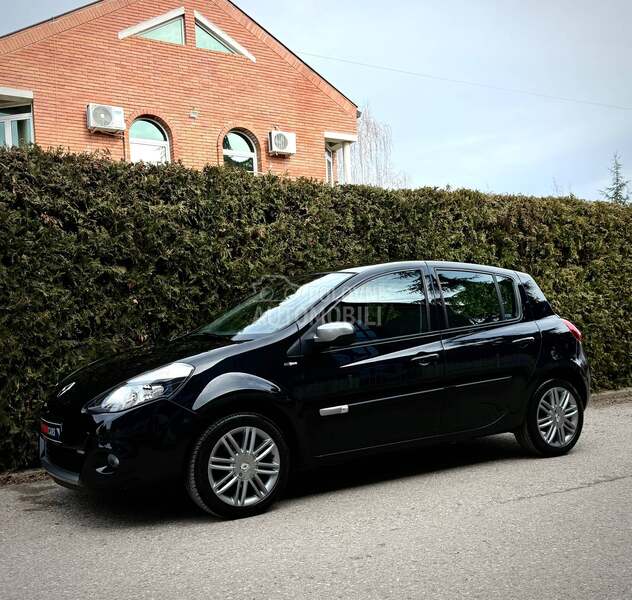 Renault Clio NIGHT DAY CH
