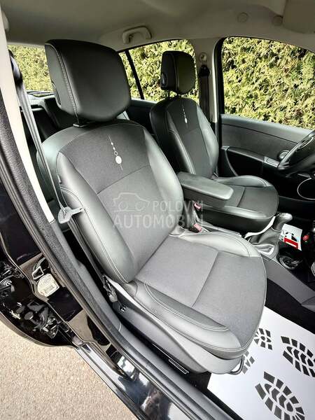 Renault Clio NIGHT DAY CH