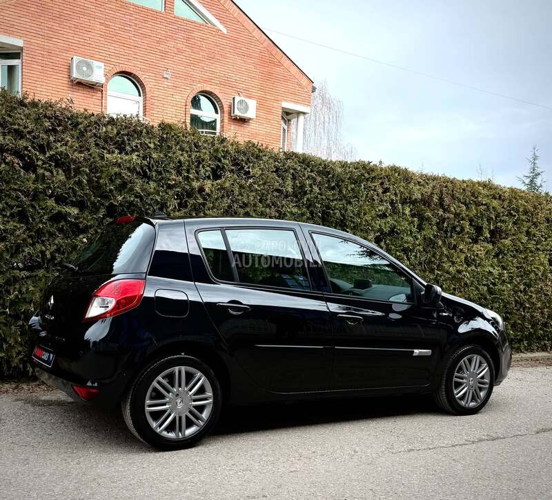 Renault Clio NIGHT DAY CH