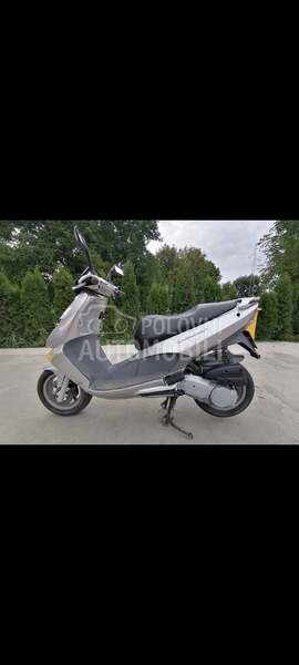 Aprilia Leonardo 150