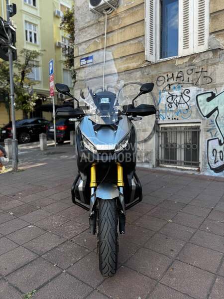 Honda X ADV 750