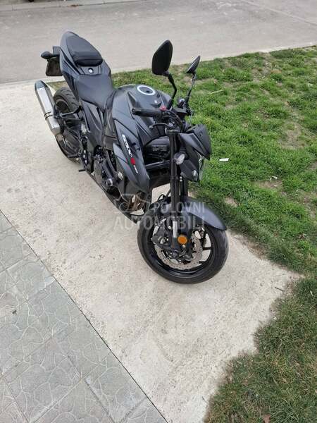 Suzuki GSXS