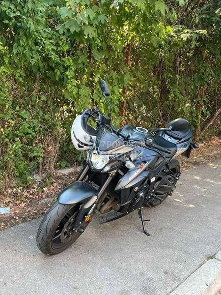 Suzuki GSXS