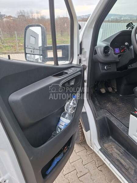 Mercedes Benz Sprinter 